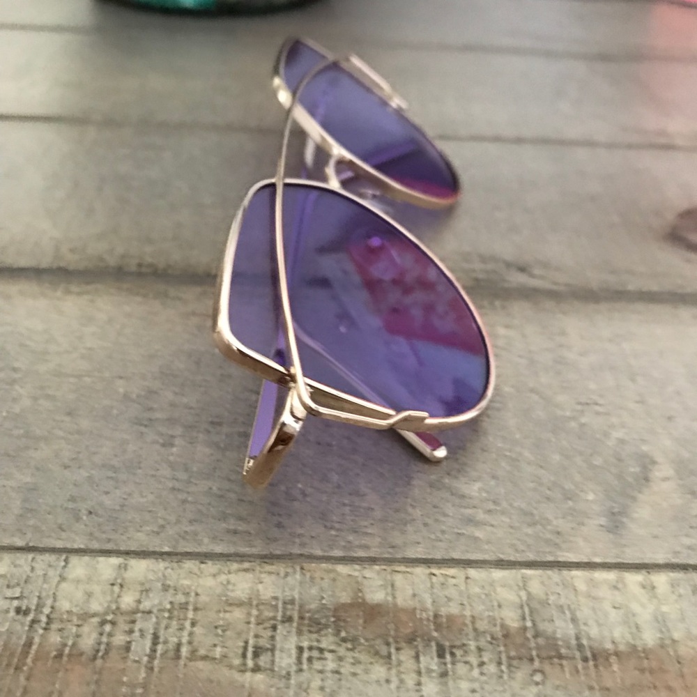 Sun glasses - Picture 4 of 5